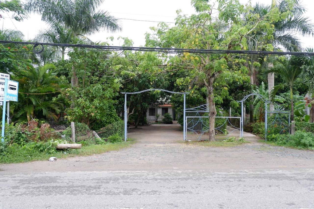 Huong Tram Homestay Ho Da Exterior photo